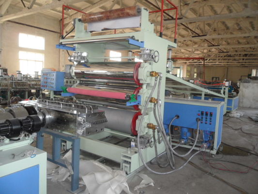 Three layer Wood Plastic Composite Extrusion Line WPC Contruction Template Making