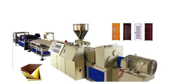 Multilayers WPC Plastic Board Extrusion Line Fully Automatic 350 - 400 Kg / H