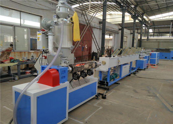 PE Single Screw Pipe Extruder Machine / PE PPR Cool and Hot Water Pipe Production Line