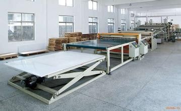 Smooth Wood Plastic Composite Extrusion Line With Double Screw Extruder