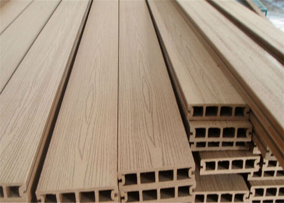 Good price Guardrail Plastic Profile Extrusion Line / PE PP WPC Parapet Wall online