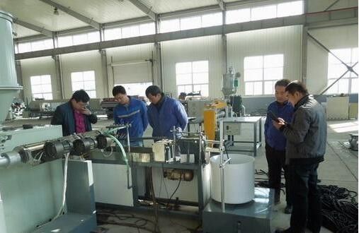 Good price 12-40Mm PE Plastic Extrusion Line Sprial Wrapping Band / Cable Protector Sleeves Making online