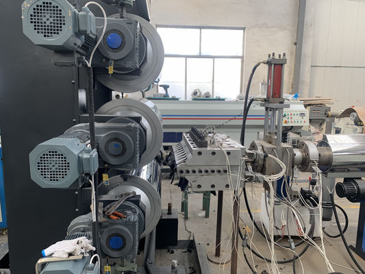 Good price Double Throttling Twin Screw PVC Foam Board Machine online