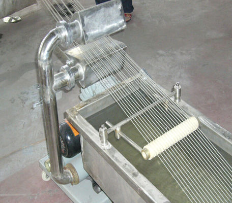 Good price PET Recycled Die Head Cutting Granule Extruder , Wasted Flakes Pelletizer online